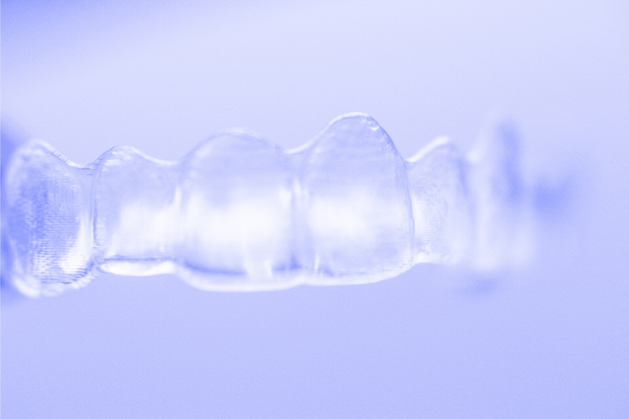 Daily use and maintenance of dental aligners